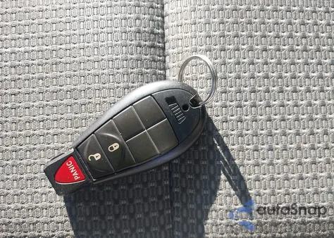 2011 Volkswagen Routan S из США, поврежденный, VIN 2V4RW4DG1BR805217